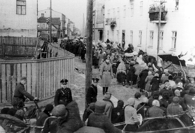 Al Vittoriano ‘I Ghetti Nazisti’