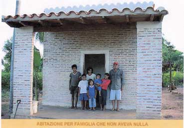 Mostra di beneficenza per i bambini del Paraguay