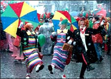 Cinquina per il Carnevale nel Municipio delle Torri
