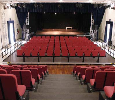 Malacrianza al Teatro del Lido aOstia