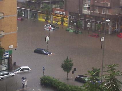‘Acqua alta’ in via Tiburtina