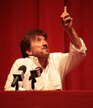 Il Brancaccio rimarrà a Gigi Proietti