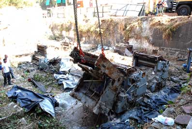 Smantellamento delle macchine tipografiche in via di vigna jacobini