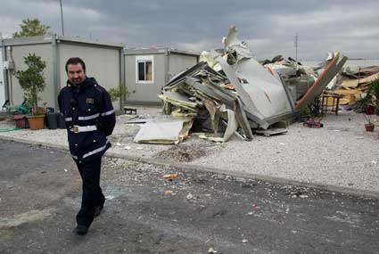 Sgombero parziale nel campo nomadi di via Gordiani