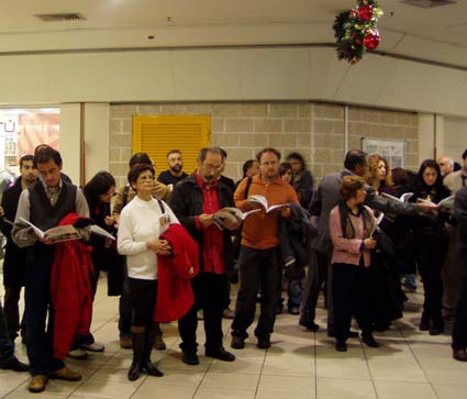 Presentato il libro Abitare A 20 anni (1987-2007), di Giovanni Verardi e Vincenzo Luciani al Centro Commerciale Primavera