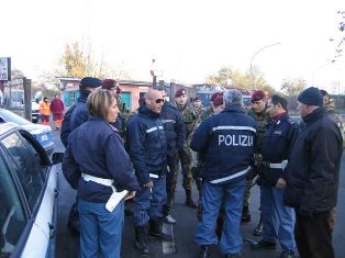 Sgomberato insediamento abusivo in via dei Campi Sportivi 100
