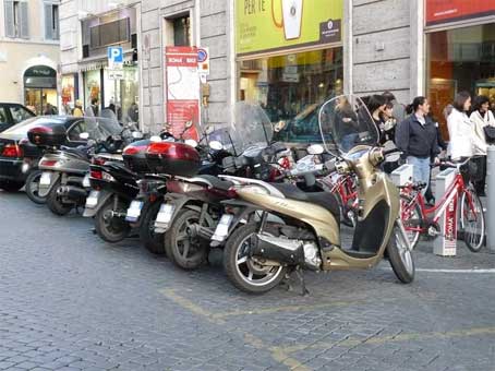 Il bike sharing avanza, ma in una Roma poco ciclabile