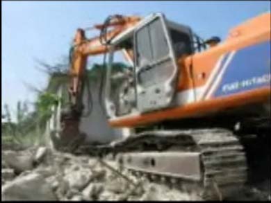 Demolita costruzione abusiva nel parco urbano di Monte Mario