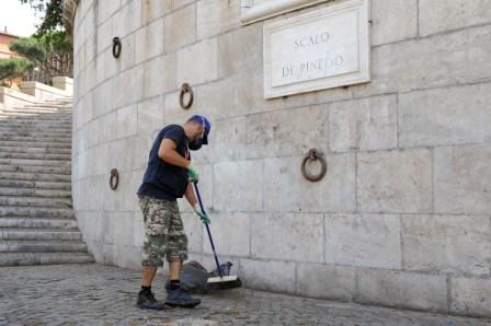 Proseguono i lavori di riqualificazione del Tevere iniziati il 30 marzo