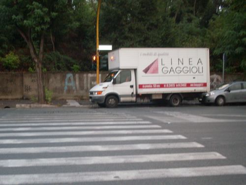 Il degrado e l’abbandono percorrono via Portuense nel Municipio XV