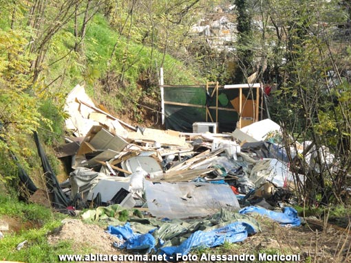 Il bluff della bonifica ambientale a Casilino 700