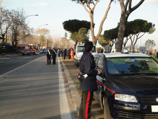 In fiamme un autodemolitore sulla Togliatti