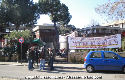 Occupata la scuola Tommaso Grossi a Centocelle