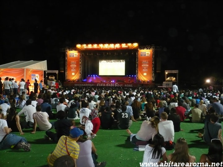 International FIFA Fan Fest™: boom di presenze a Piazza di Siena