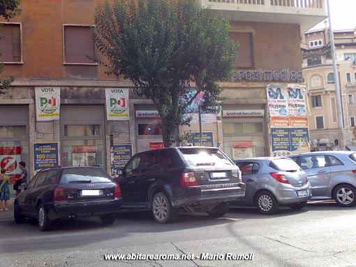 Affissioni abusive sfregiano San Giovanni