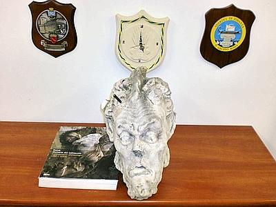 Ritrovata ad Ostia la testa del Mefisto