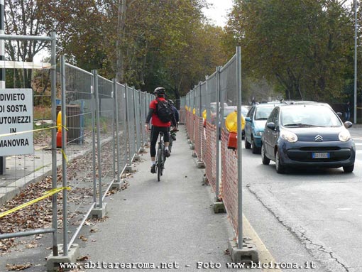 Passaggio protetto per pedoni e ciclisti all’altezza del Ponte della Musica