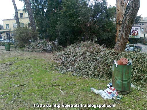 Già nel degrado il parchetto di Pietralata