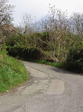 A via De Zigno anche il pericolo crollo