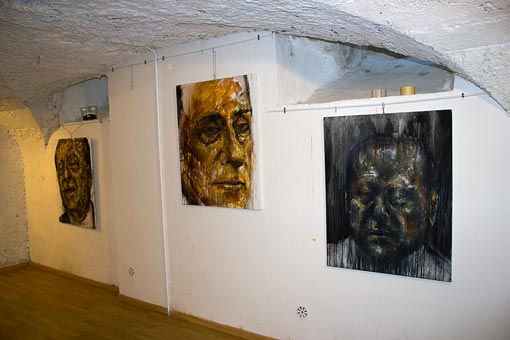 Inaugurata la mostra ‘Gratta e Vinci sull’invidia e sull’odio’