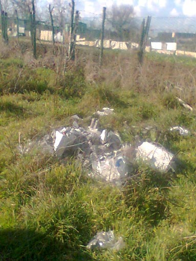 Degrado e abbandono nell’area tra via di Casa Calda e via dei Ruderi di Casa Calda