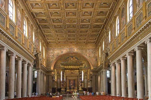 Distrutto un angelo nella basilica di Santa Maria Maggiore