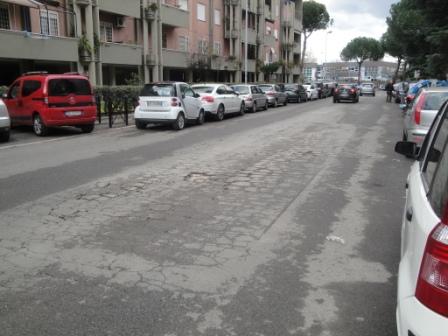 Perché una strada riasfaltata dura solo un anno?