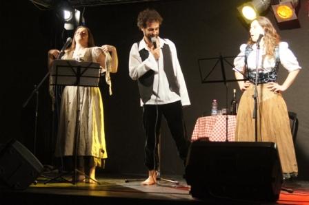 Il cartellone di dicembre 2011 del Teatro del Lido occupato