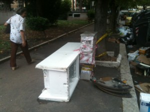 frigorifero mobiletto Acea parco Achille Grandi Collatina degrado