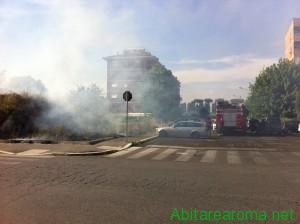 Intervento pompieri incendio sterpaglie via Pasini via Tondi Pietralata