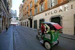Roma: da oggi piazza di Spagna tutta pedonale