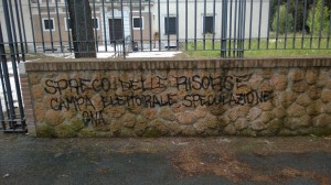 Villa Farinacci vandali 2