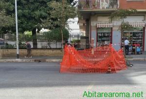 Voragine avvallamento via Renzo da Ceri transennata