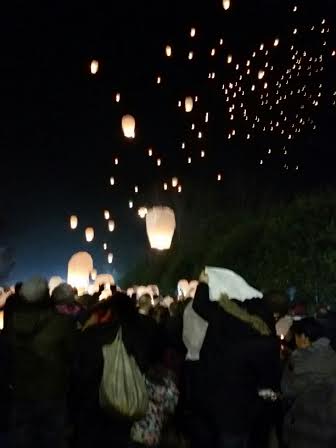 La notte delle lanterne volanti, 24 aprile 2018, piazza Indro Montanelli