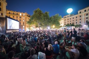 Piazza San Cosimato, arena di Trastevere
