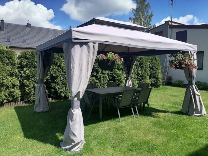 Padiglione da giardino 3x4 grigio con zanzariera e tende